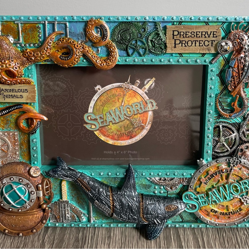 SeaWorld Themed Decorative Photo Frame - Multicolor